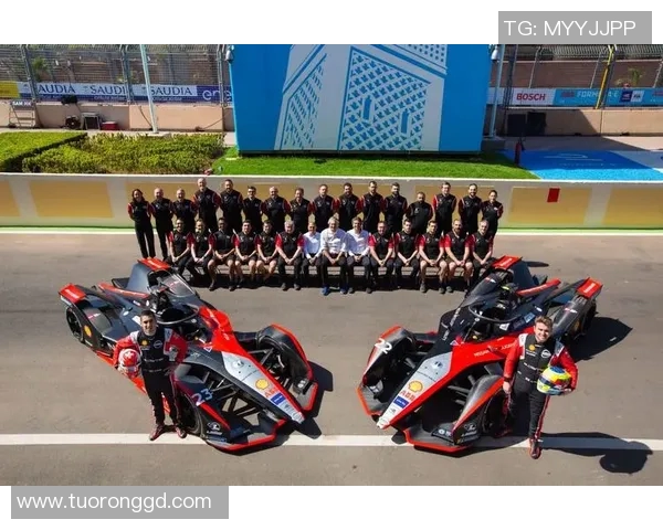 南京网球队在洲际杯积分榜中以73分稳居第一名展现强劲实力