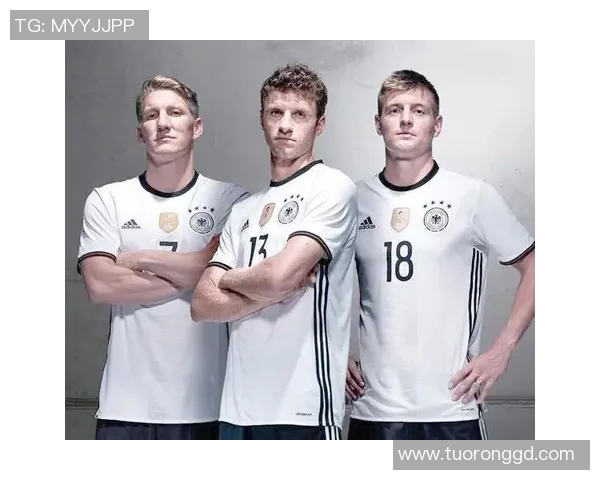 德国足球队的足球明星们如何塑造球队辉煌历史与未来发展