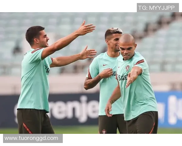 成都网球队在世界杯预选赛中的奋进之路与辉煌成就全景回顾 成都网球队在世界杯预选赛中的奋进之路与辉煌成就全景回顾