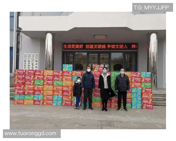 足球明星携手武汉献爱心捐赠物资助力抗疫行动 足球明星携手武汉献爱心捐赠物资助力抗疫行动