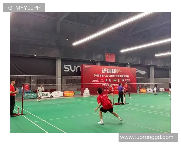 重庆羽毛球队在城市联赛中的实力展现与未来发展潜力分析 重庆羽毛球队在城市联赛中的实力展现与未来发展潜力分析