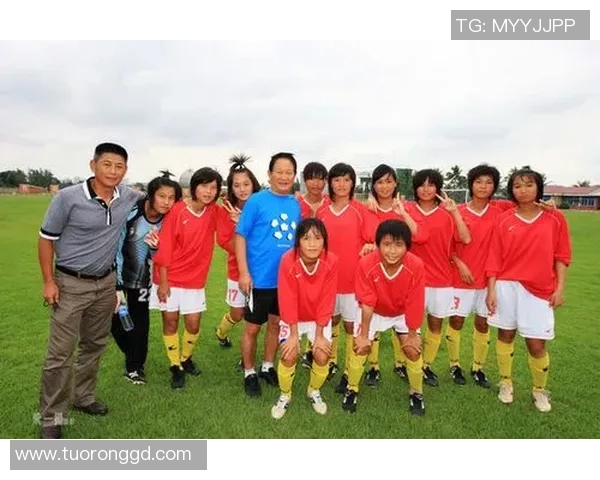 黎族足球明星盘点及其在中国足球历史中的影响与贡献